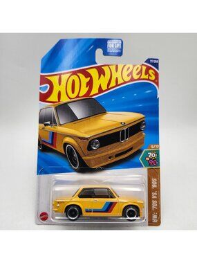 Hot Wheels BMW 2002 HW 70s Vs 90s Yellow 5/10 77/250